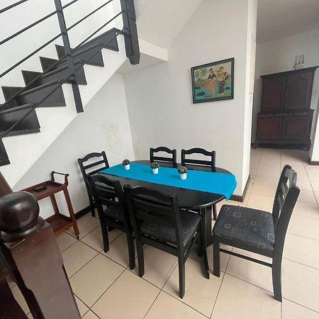Chelsea Villa Bnb Colombo Exteriör bild