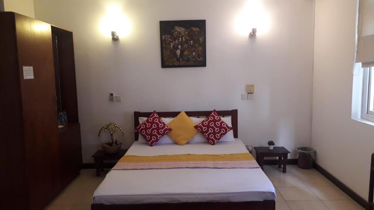 Chelsea Villa Bnb Colombo Exteriör bild