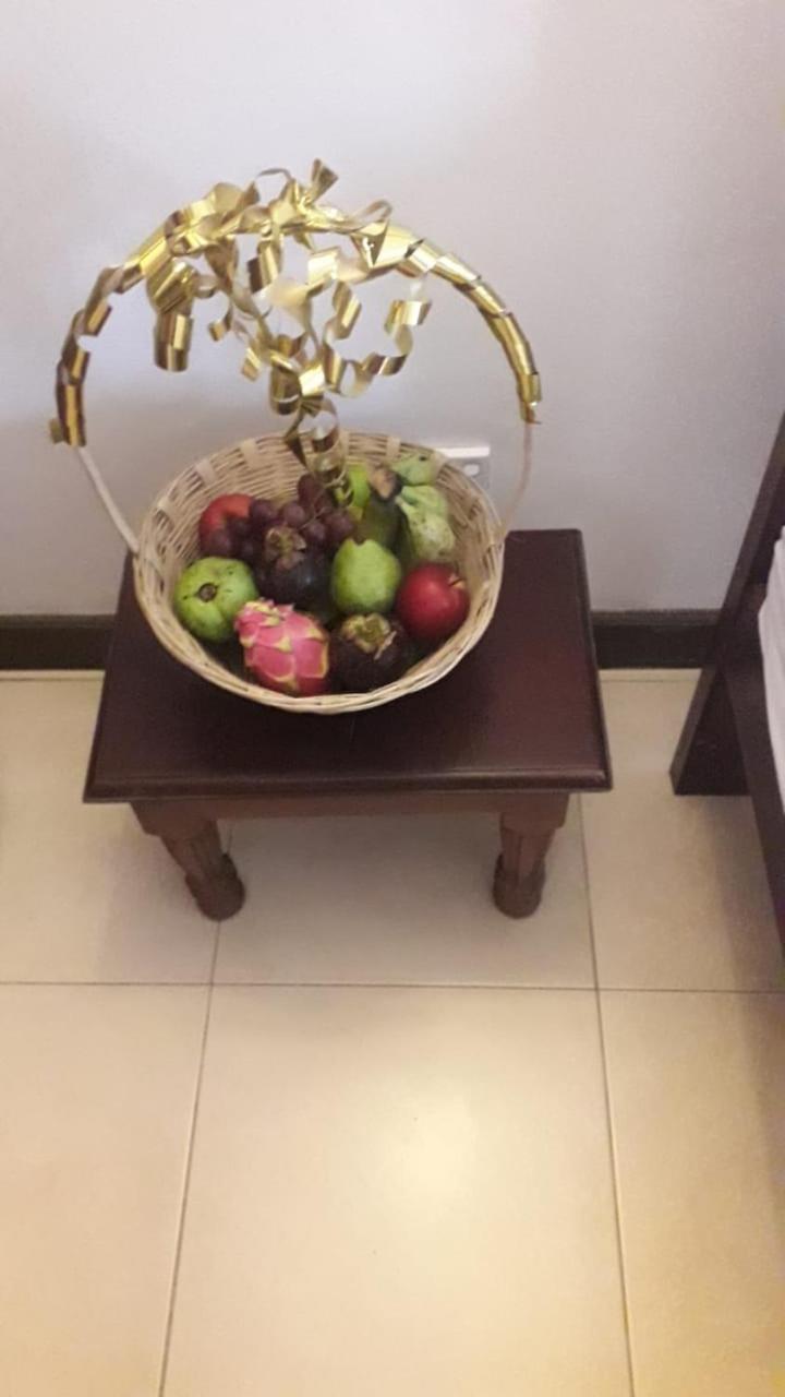Chelsea Villa Bnb Colombo Exteriör bild
